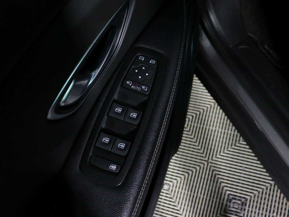 Купить Renault Scenic с пробегом. Фото: #16