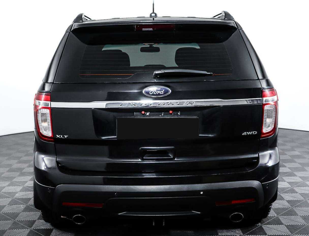 Купить Ford Explorer с пробегом. Фото: #5