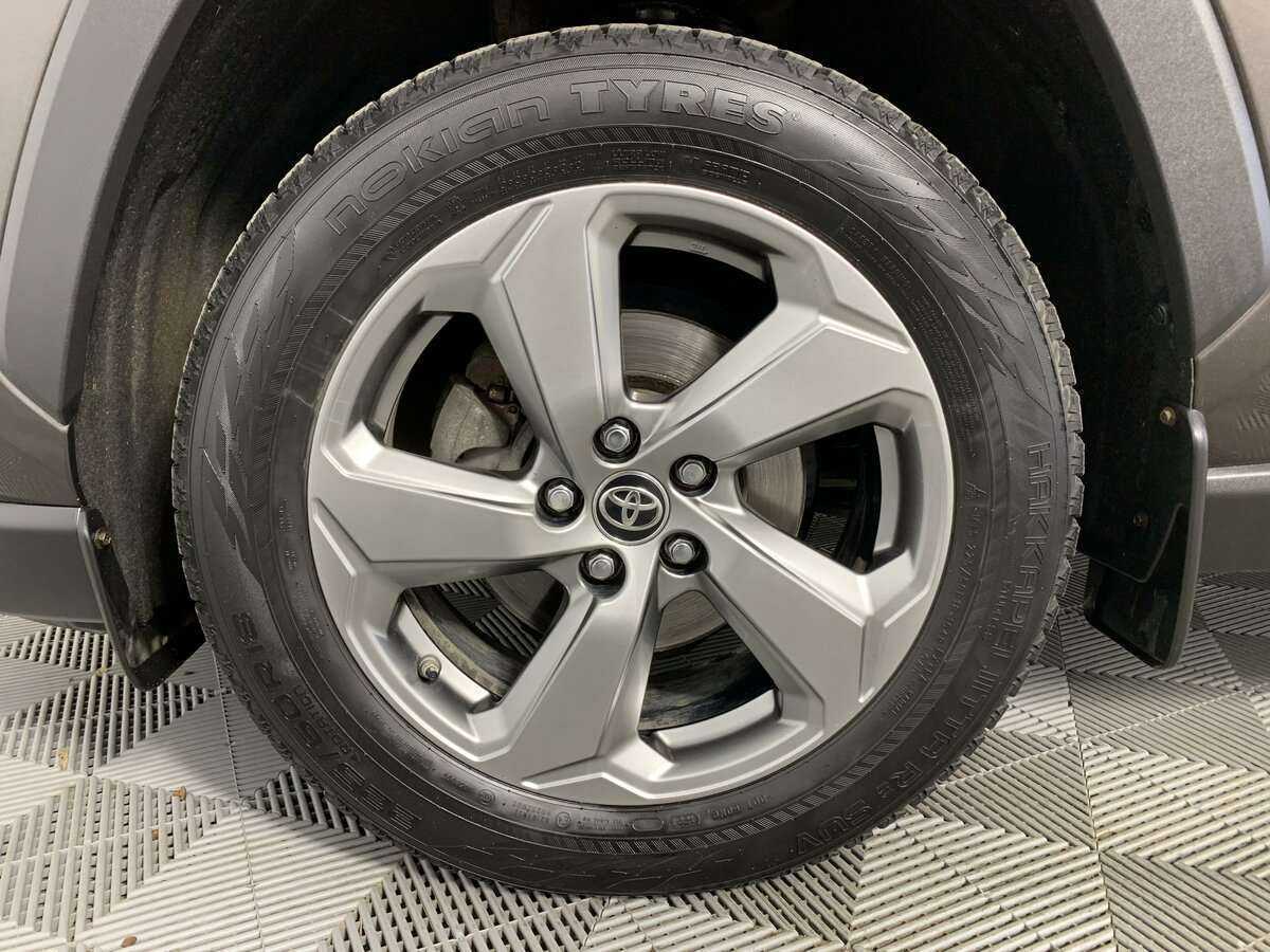 Купить Toyota RAV4 с пробегом. Фото: #14