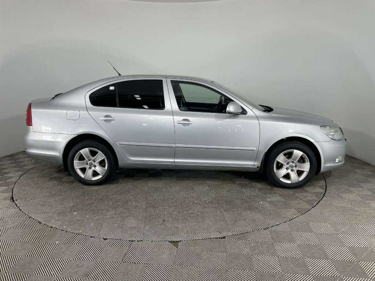 Купить Skoda Octavia с пробегом. Фото: #3