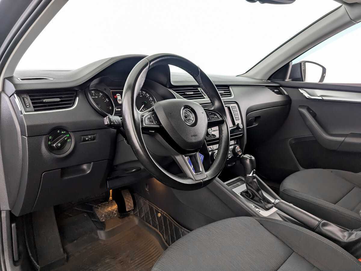 Купить Skoda Octavia с пробегом. Фото: #13