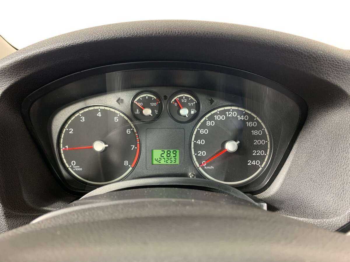 Купить Ford Focus с пробегом. Фото: #11