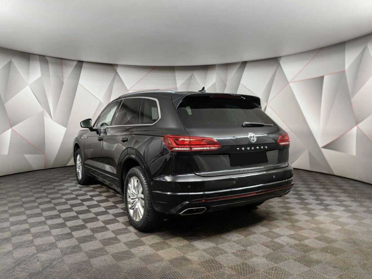 Купить Volkswagen Touareg с пробегом. Фото: #3