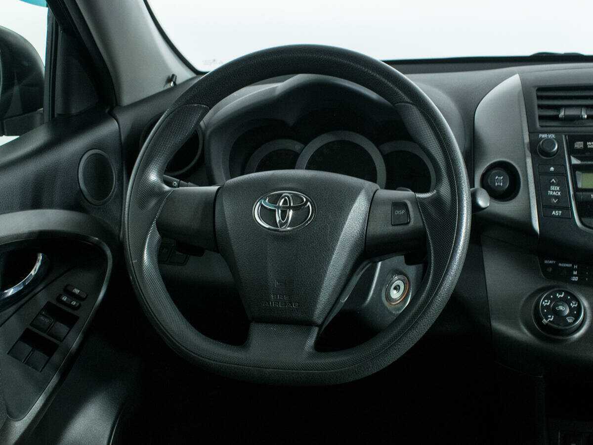 Купить Toyota RAV4 с пробегом. Фото: #13