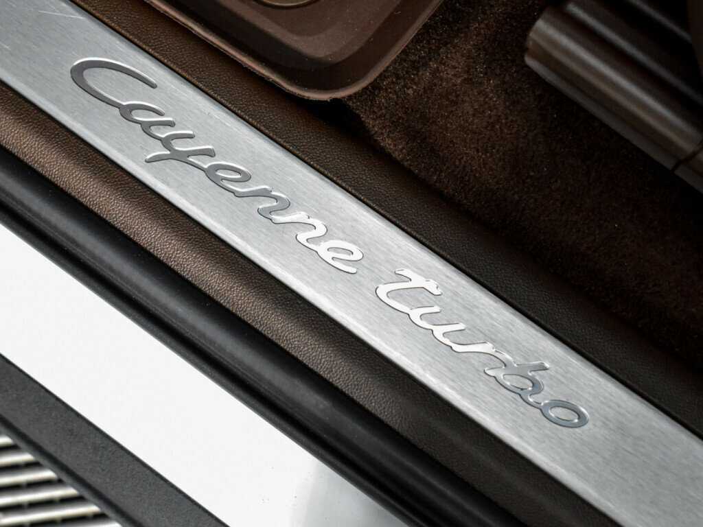 Купить Porsche Cayenne с пробегом. Фото: #23