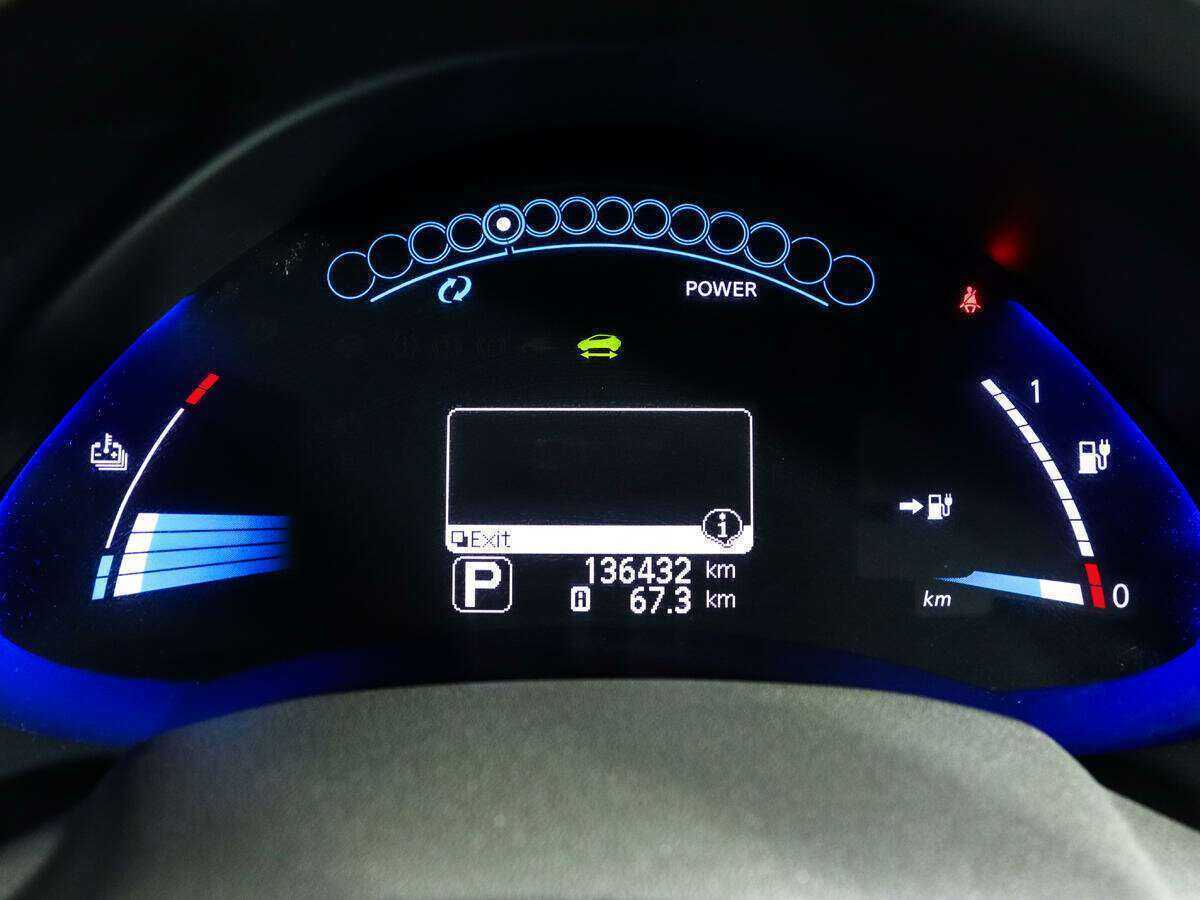 Купить Nissan Leaf с пробегом. Фото: #8