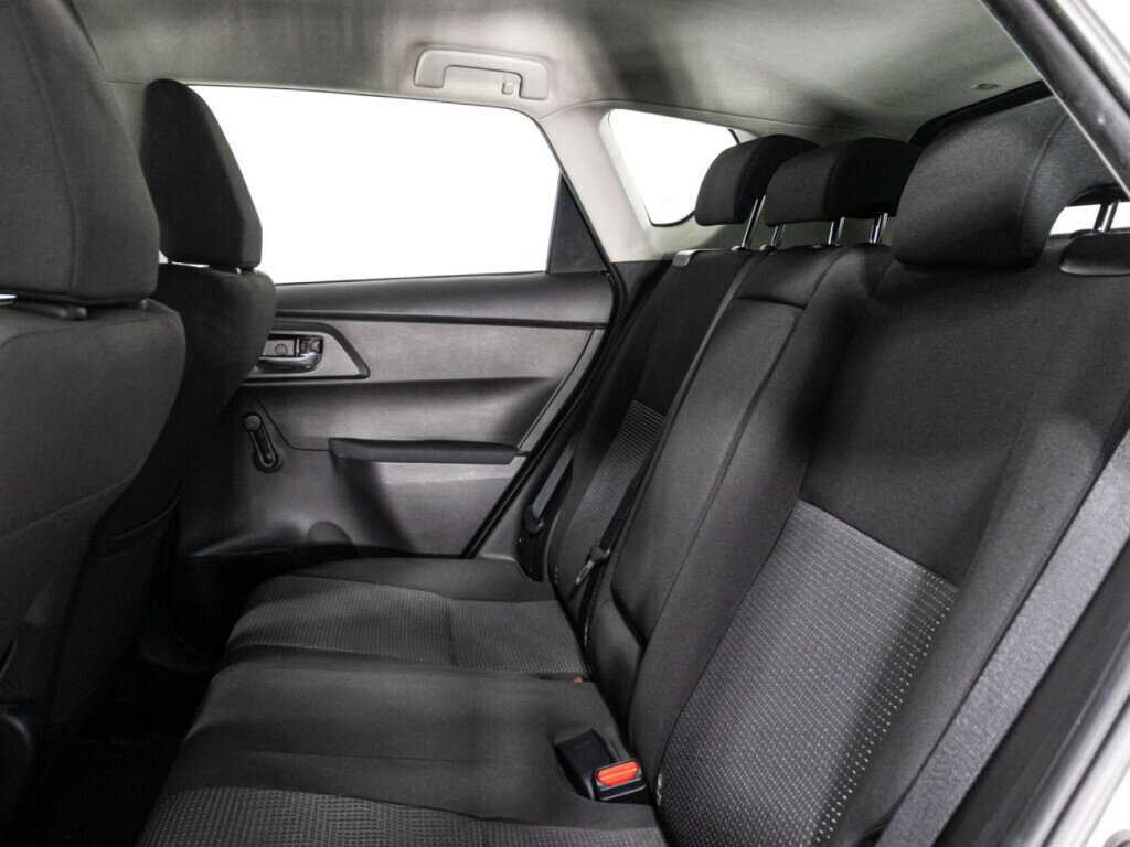 Купить Toyota Auris с пробегом. Фото: #9