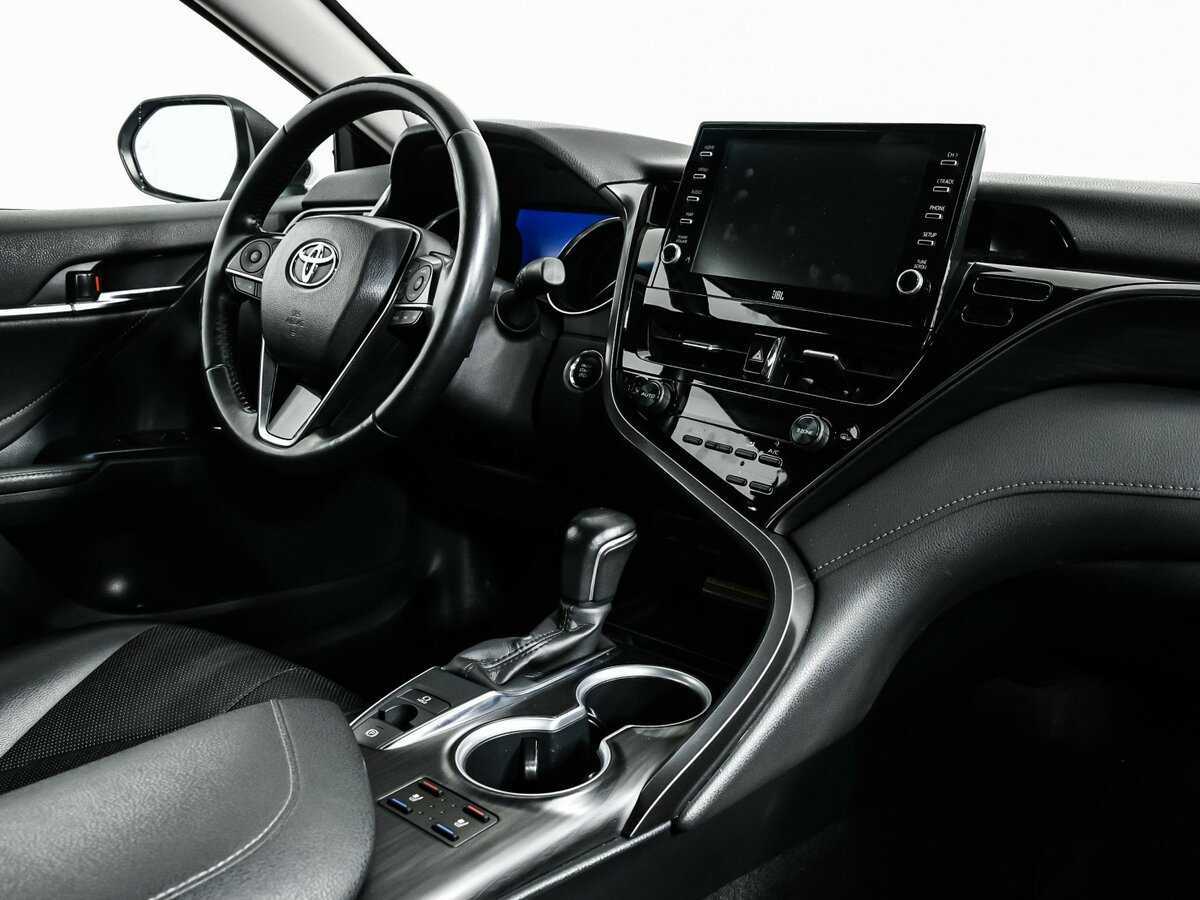 Купить Toyota Camry с пробегом. Фото: #8