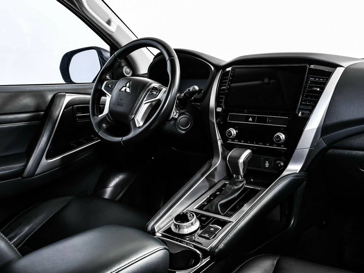 Купить Mitsubishi Pajero Sport с пробегом. Фото: #8