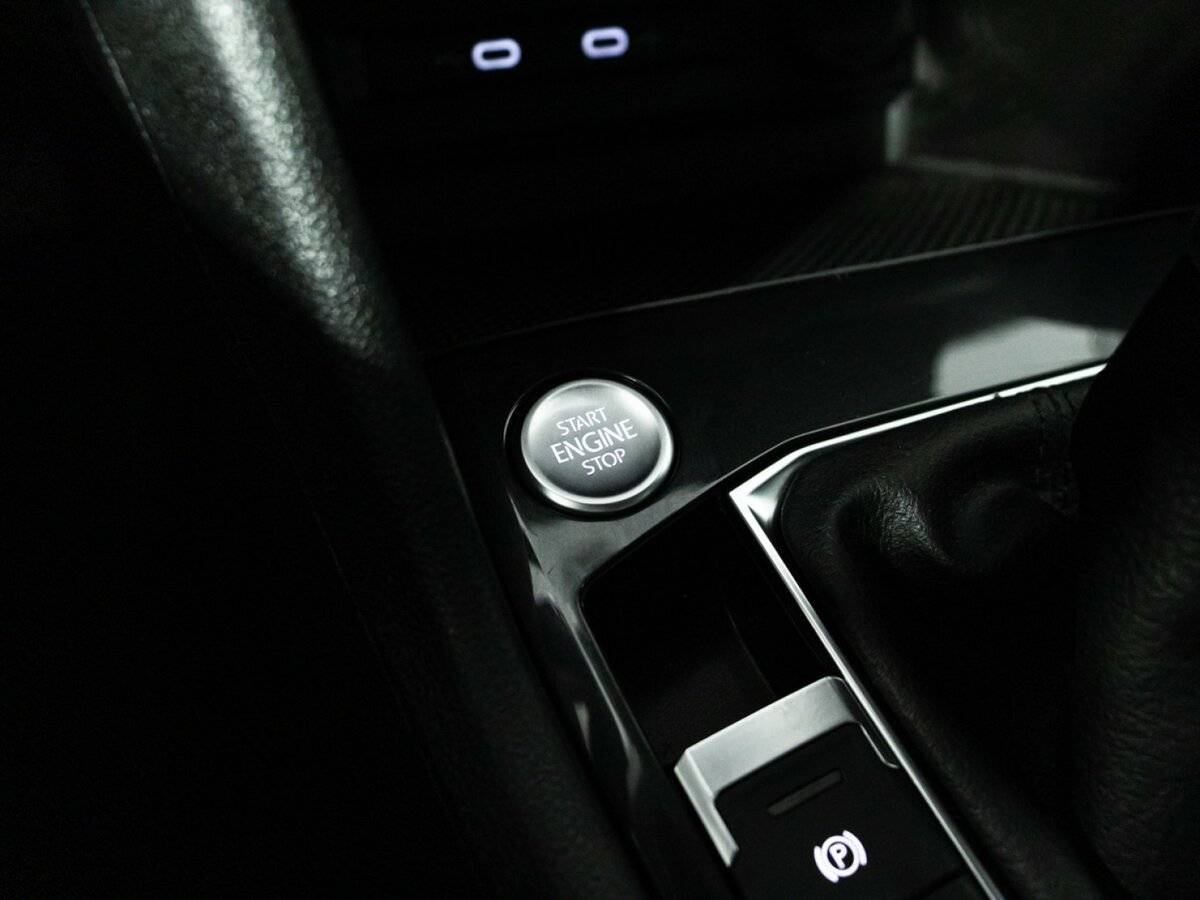Купить Volkswagen Tiguan с пробегом. Фото: #17