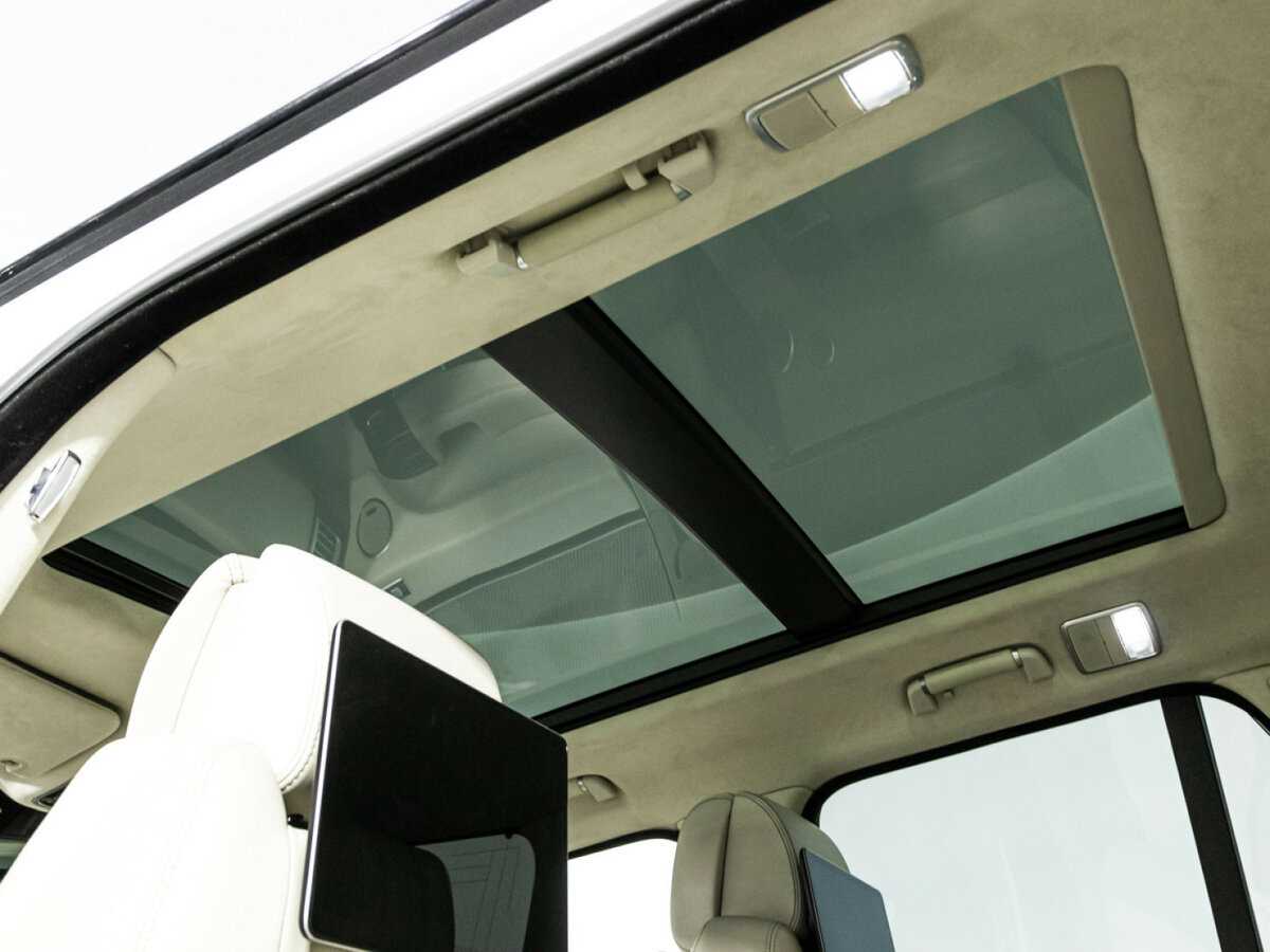 Купить Land Rover Range Rover с пробегом. Фото: #17