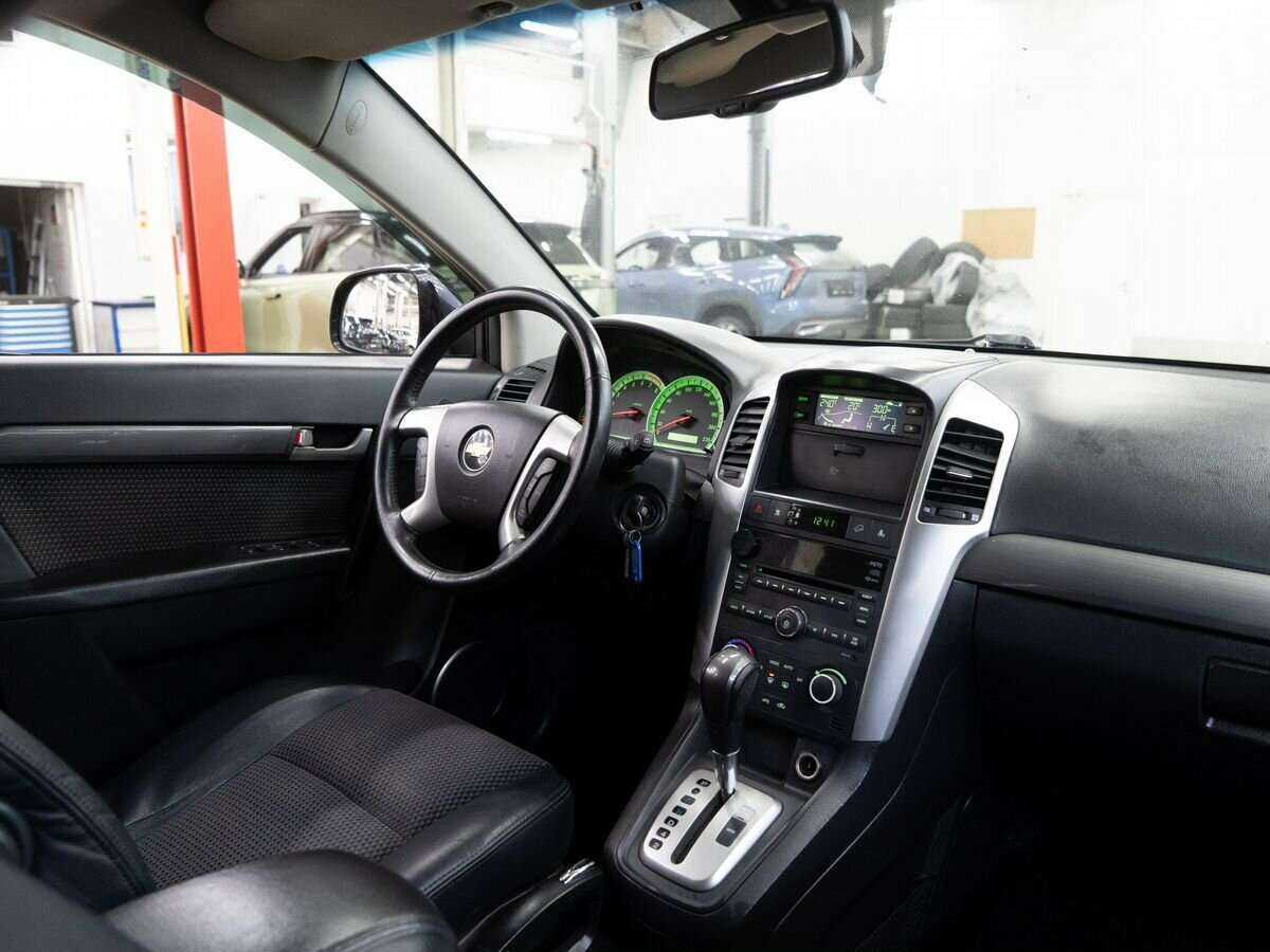 Купить Chevrolet Captiva с пробегом. Фото: #17