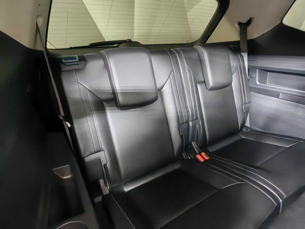 Купить Volkswagen Teramont с пробегом. Фото: #15
