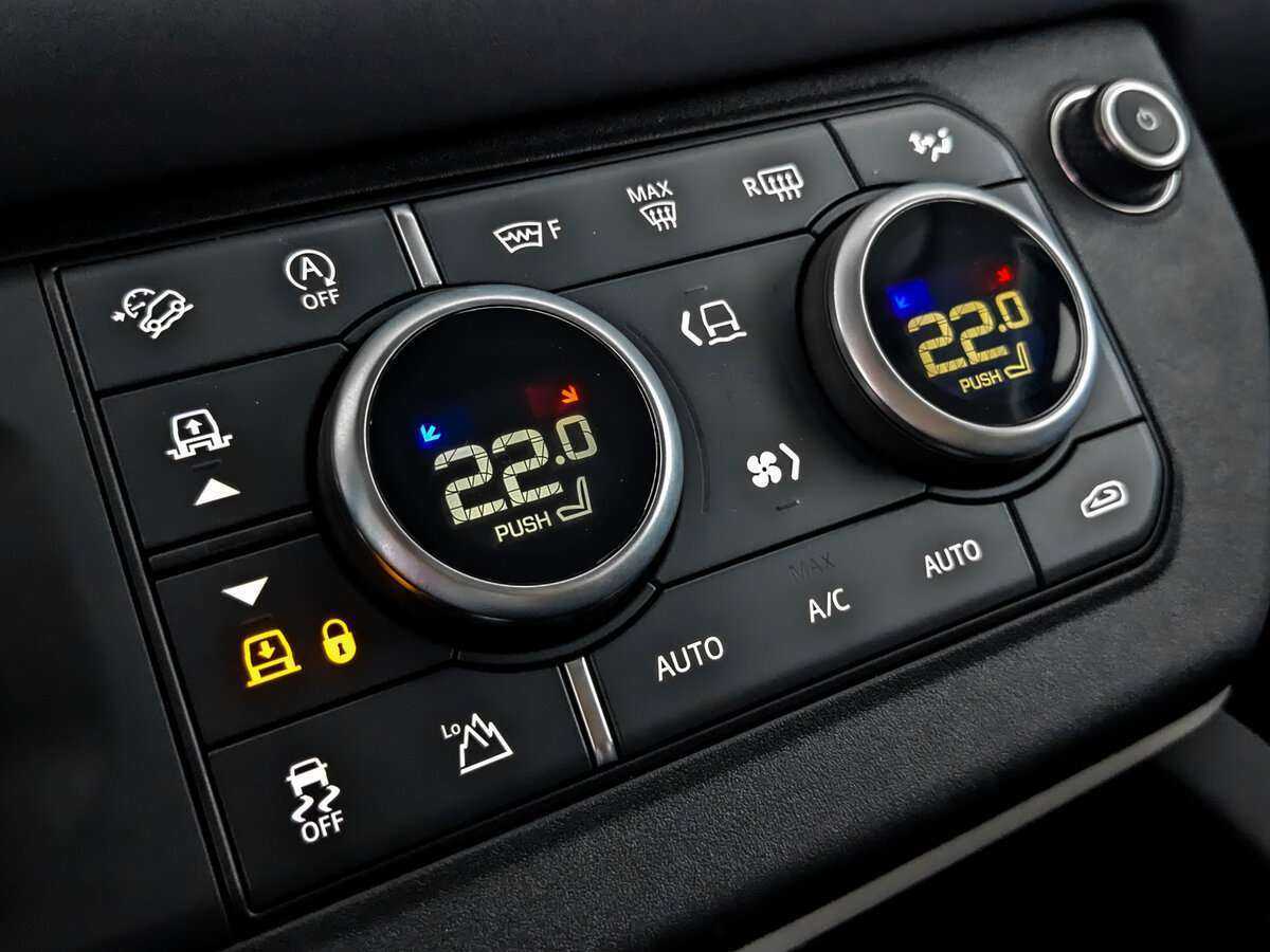 Купить Land Rover Defender с пробегом. Фото: #19