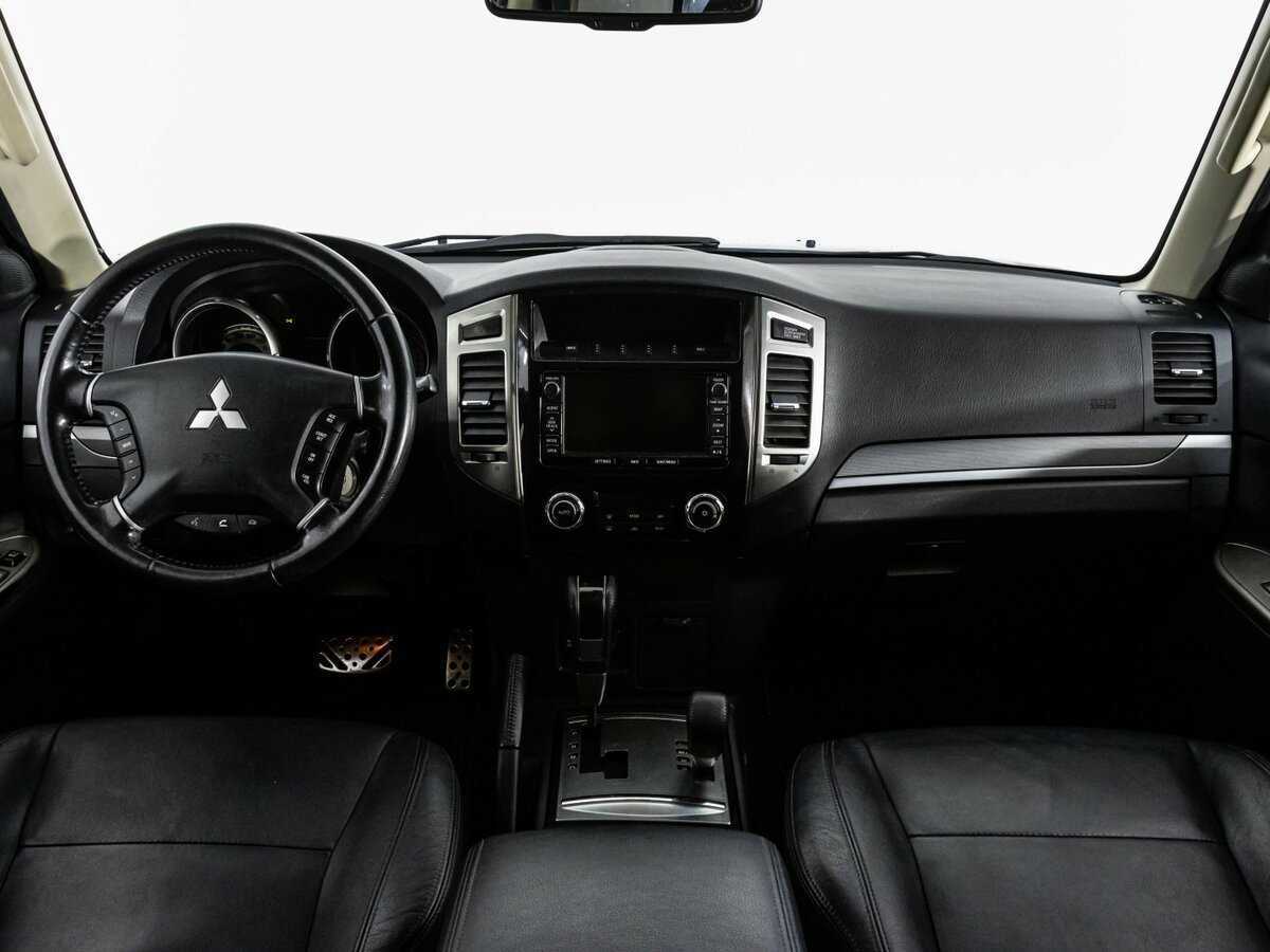 Купить Mitsubishi Pajero с пробегом. Фото: #7
