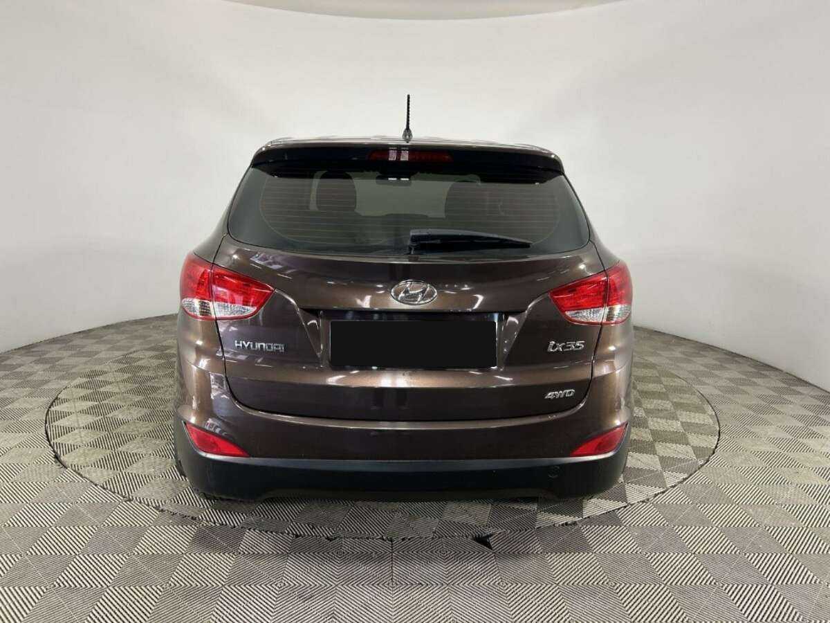 Купить Hyundai ix35 с пробегом. Фото: #2