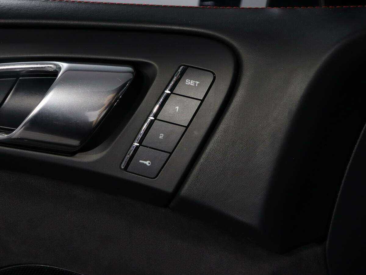 Купить Porsche Cayenne с пробегом. Фото: #19