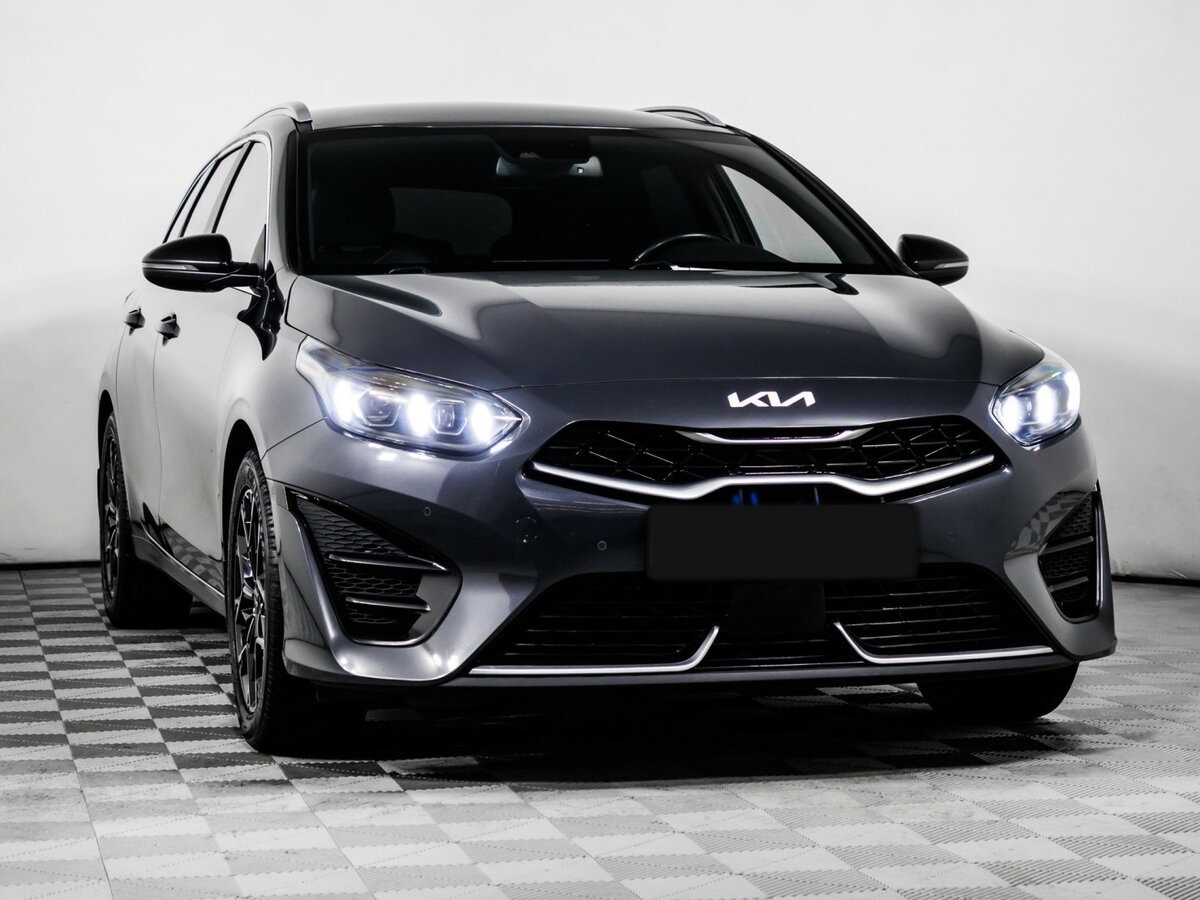 Купить Kia Ceed с пробегом. Фото: #2