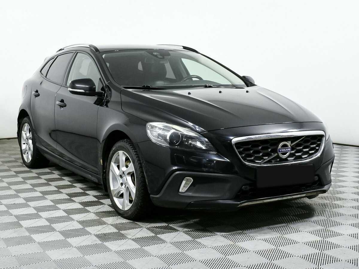 Купить Volvo V40 с пробегом. Фото: #2