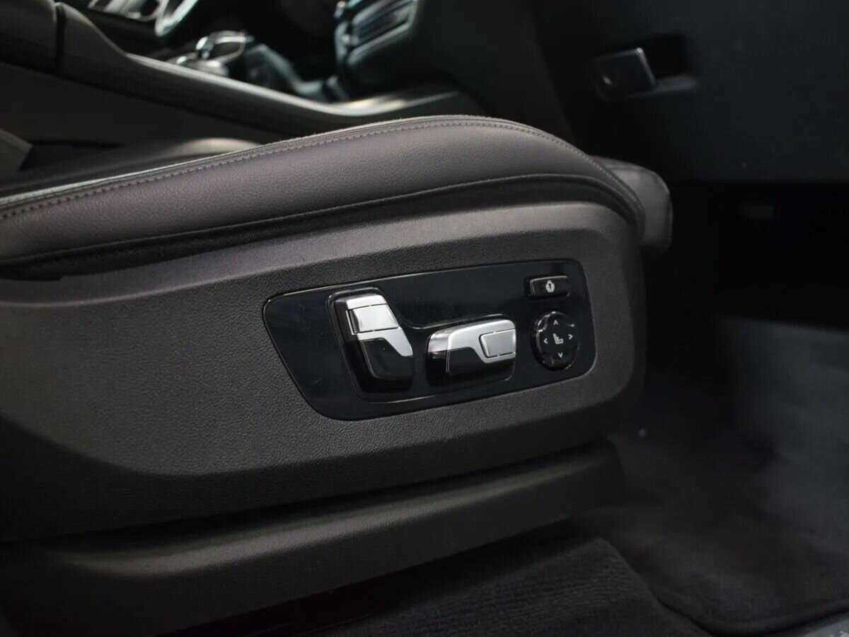 Купить BMW X5 с пробегом. Фото: #17