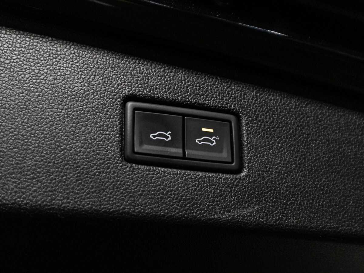 Купить Volkswagen Tiguan с пробегом. Фото: #15