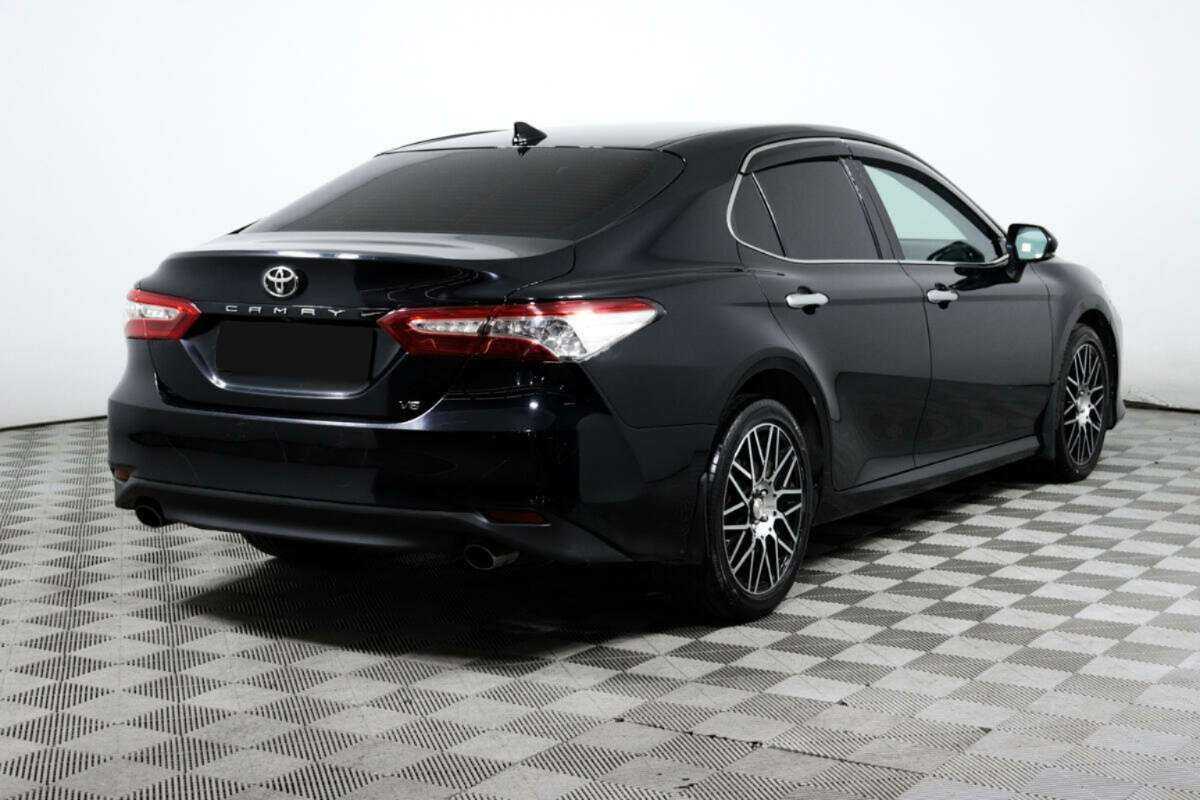 Купить Toyota Camry с пробегом. Фото: #4