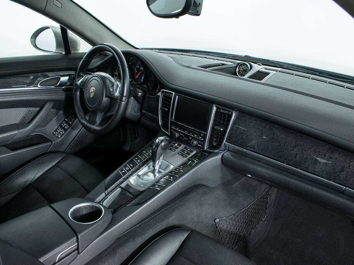 Купить Porsche Panamera с пробегом. Фото: #8
