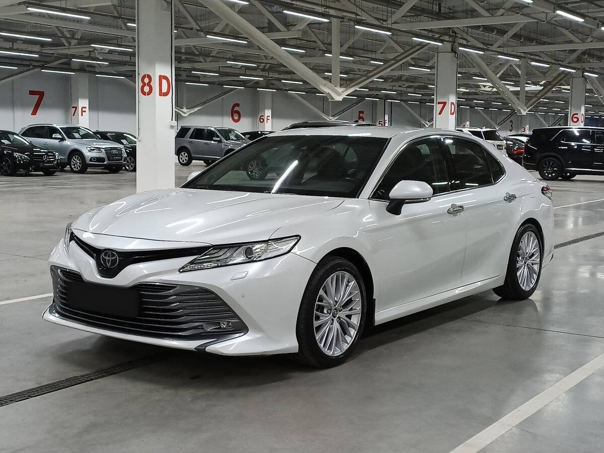 Купить Toyota Camry с пробегом. Фото: #0