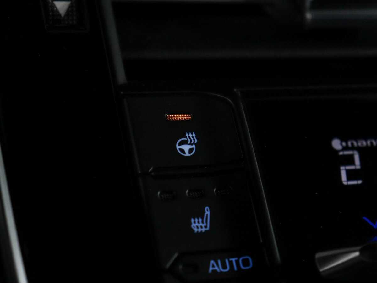 Купить Toyota Land Cruiser с пробегом. Фото: #27