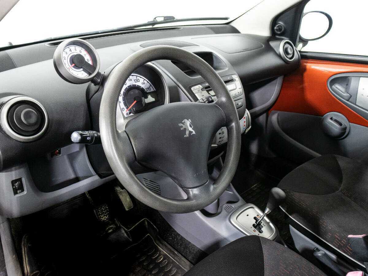 Купить Peugeot 107 с пробегом. Фото: #9