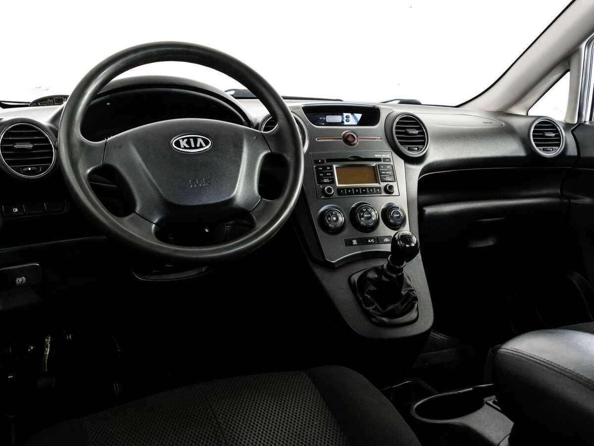 Купить Kia Carens с пробегом. Фото: #8
