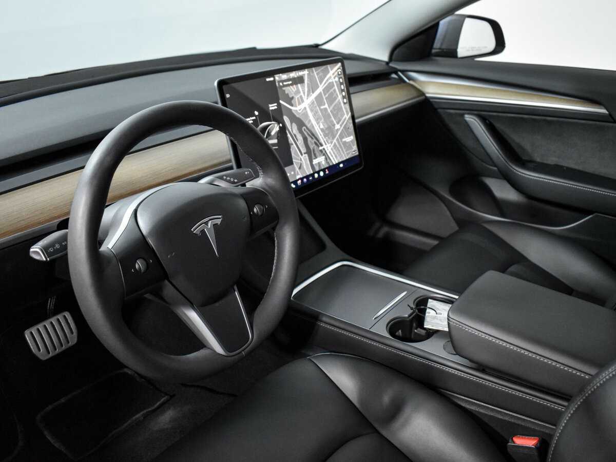 Купить Tesla Model 3 с пробегом. Фото: #8