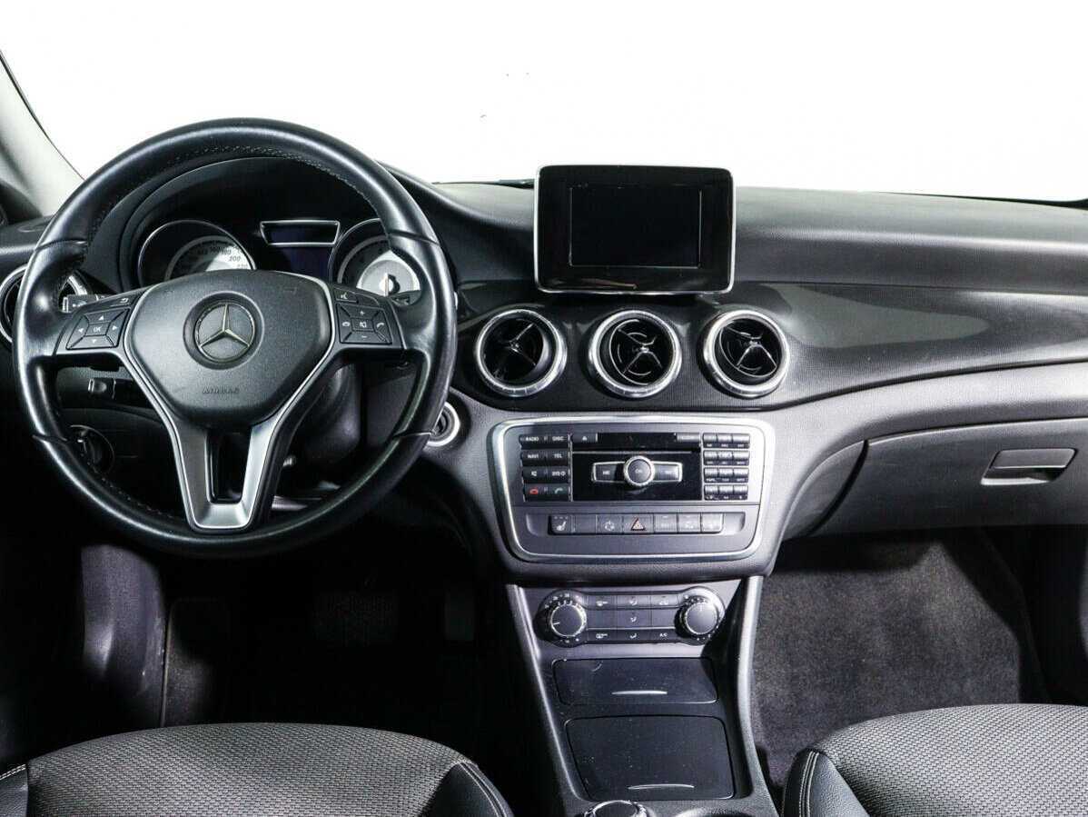 Купить Mercedes-Benz CLA с пробегом. Фото: #11
