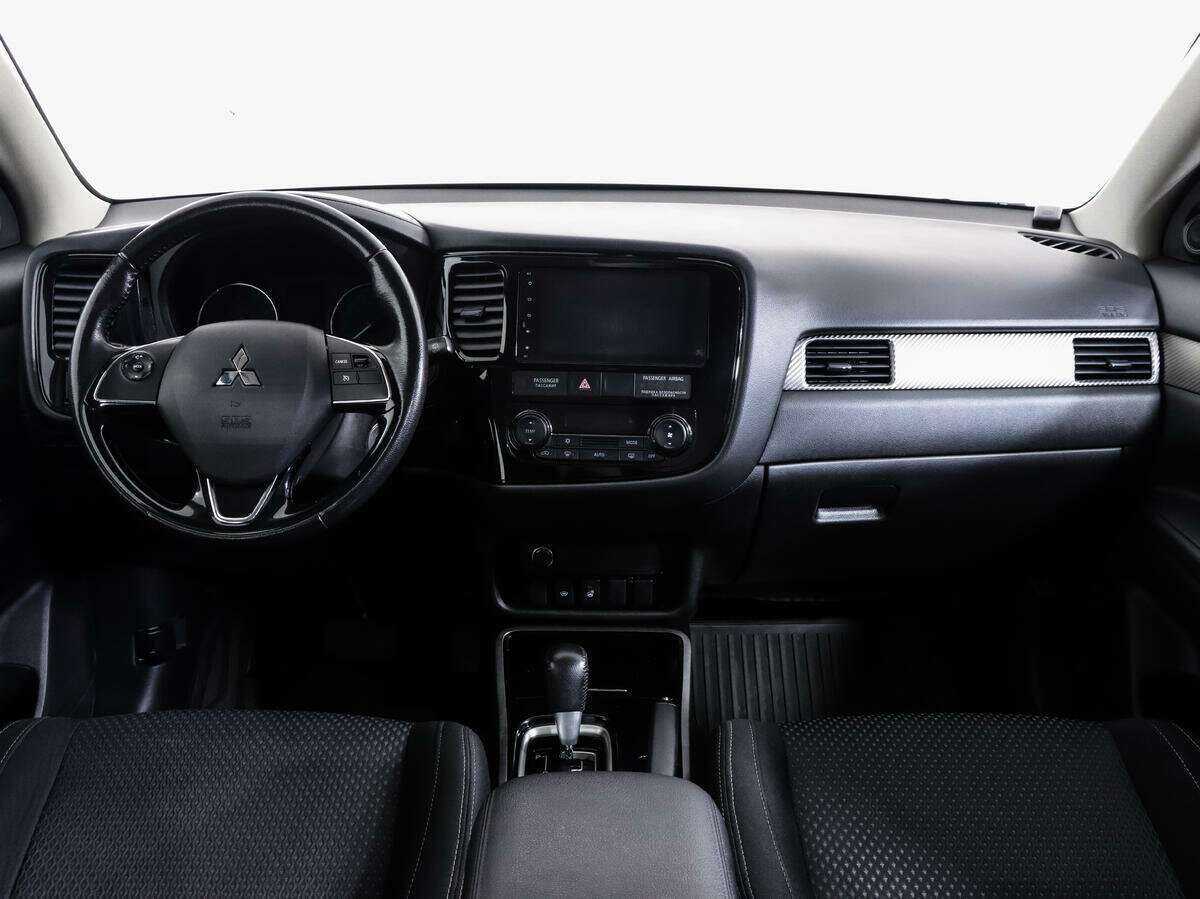 Купить Mitsubishi Outlander с пробегом. Фото: #7