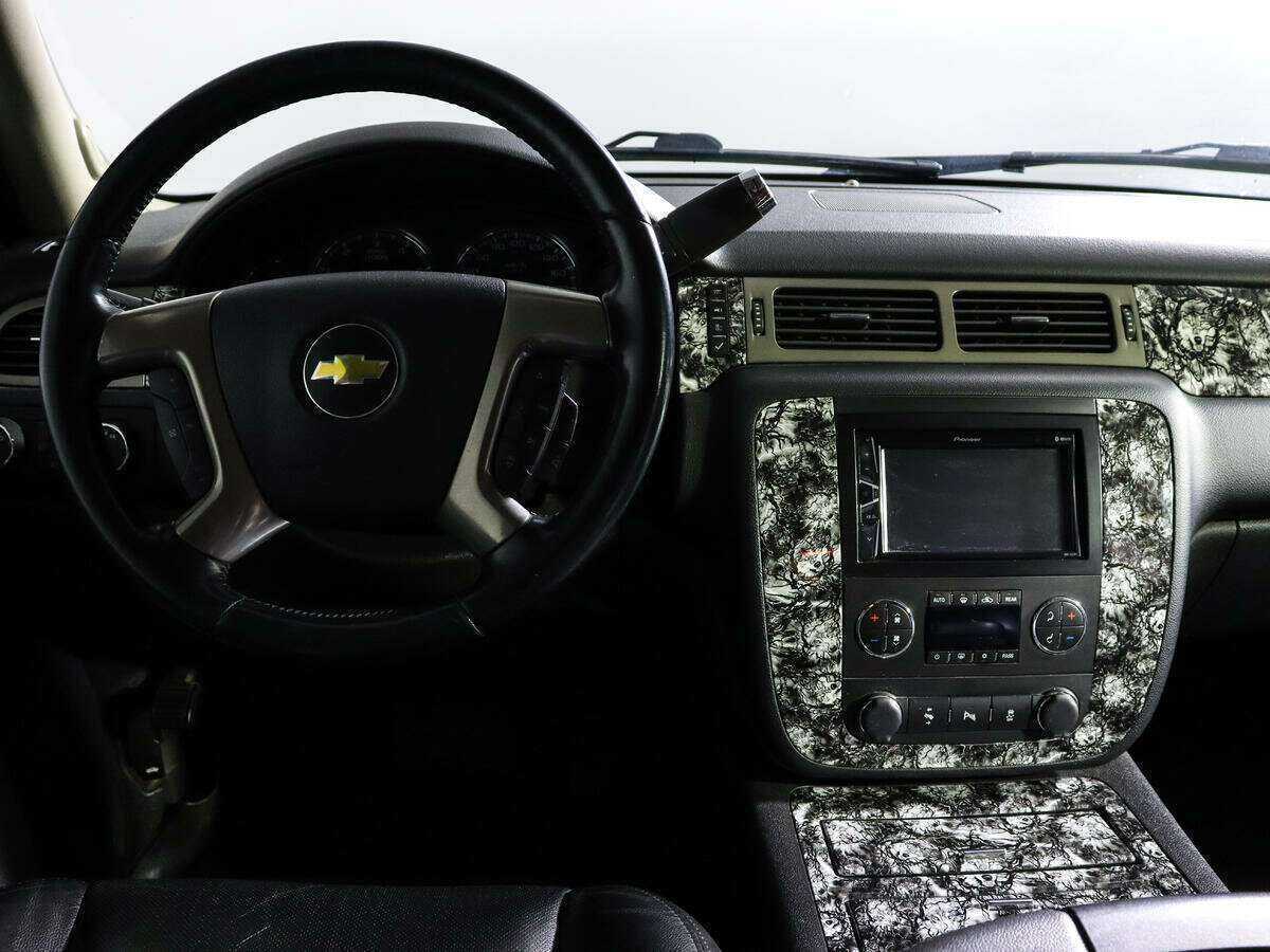 Купить Chevrolet Tahoe с пробегом. Фото: #9