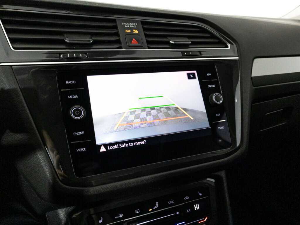 Купить Volkswagen Tiguan с пробегом. Фото: #16