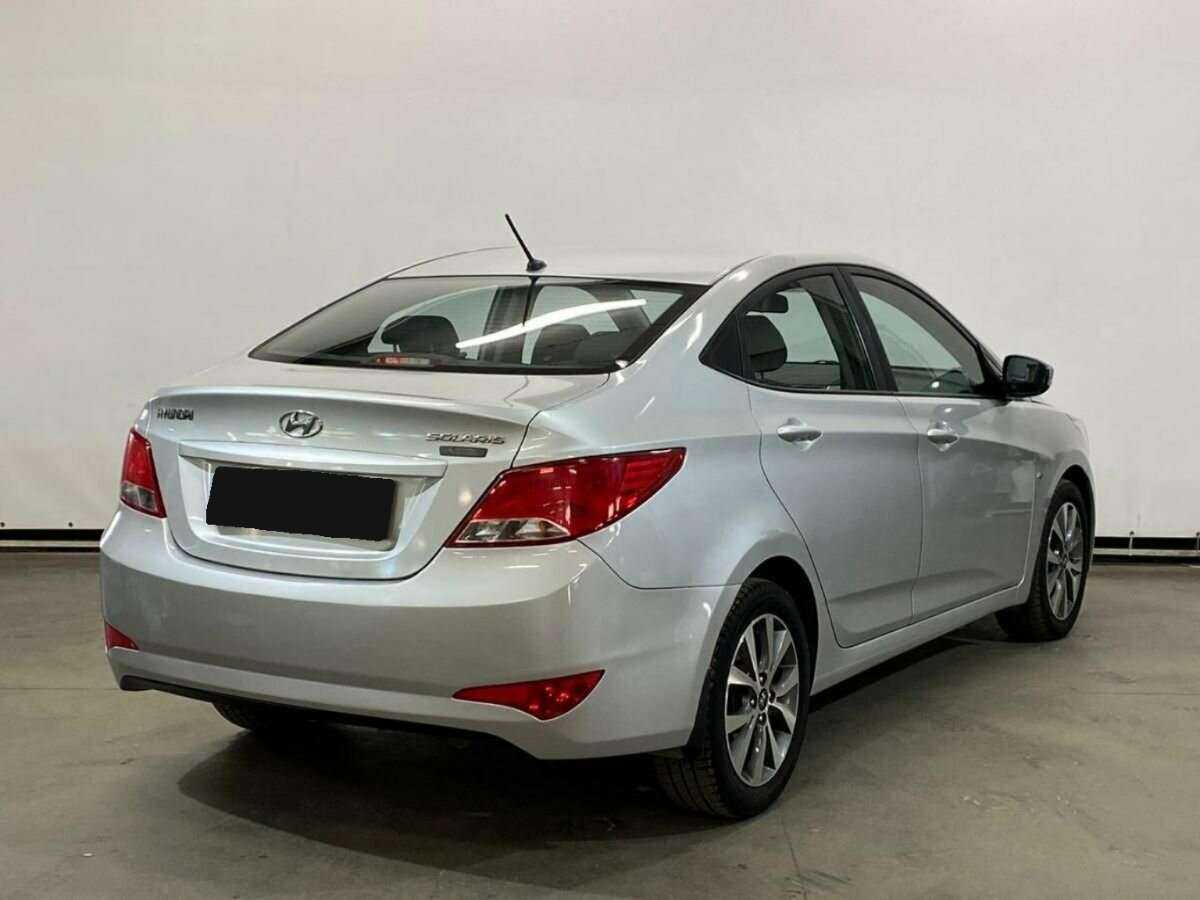 Купить Hyundai Solaris с пробегом. Фото: #4