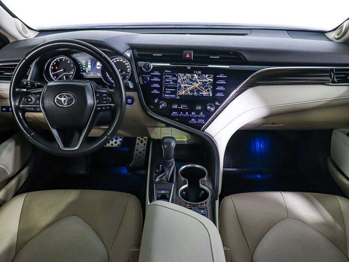 Купить Toyota Camry с пробегом. Фото: #14