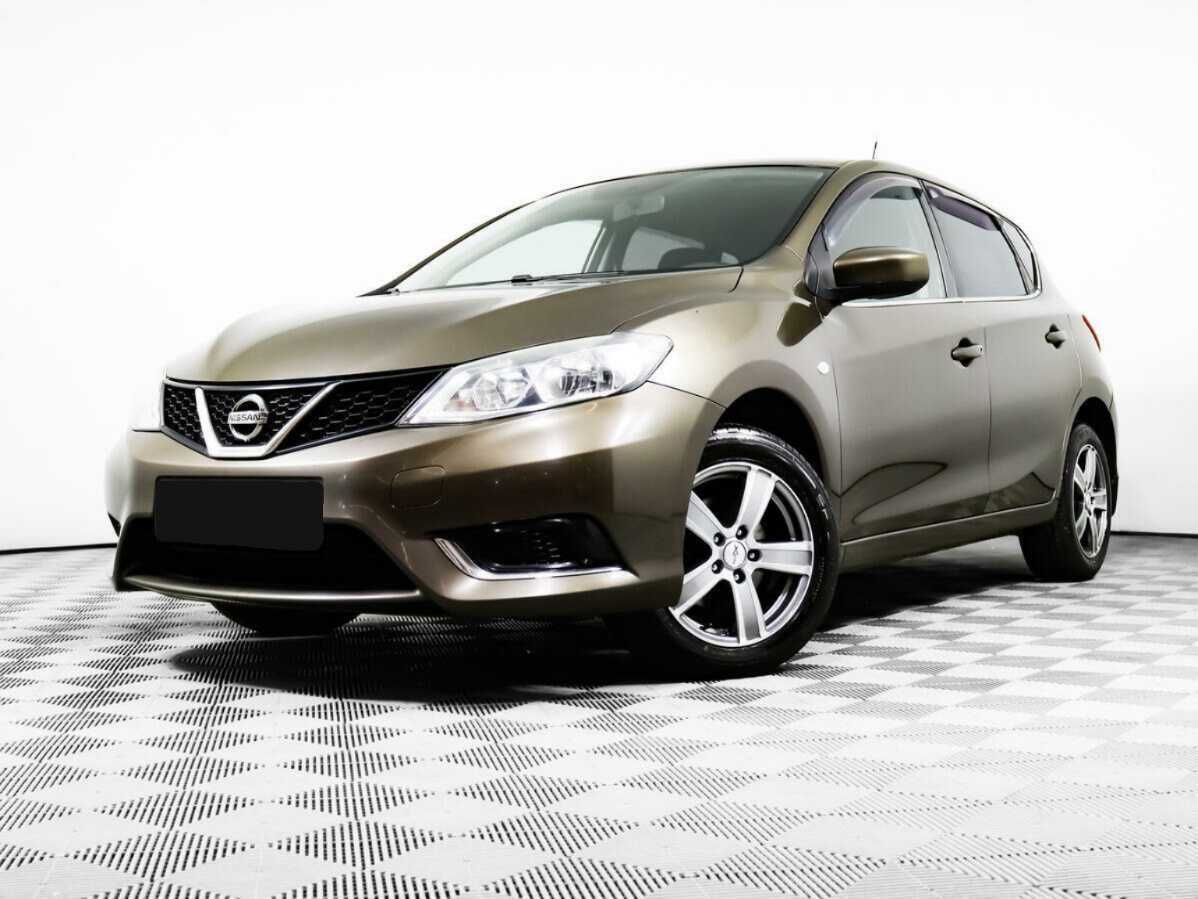 Купить Nissan Tiida с пробегом. Посмотреть фото
