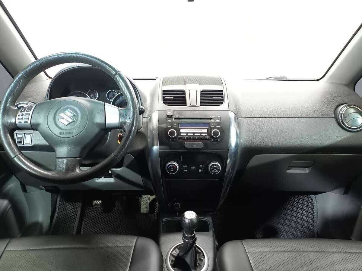 Купить Suzuki SX4 с пробегом. Фото: #9