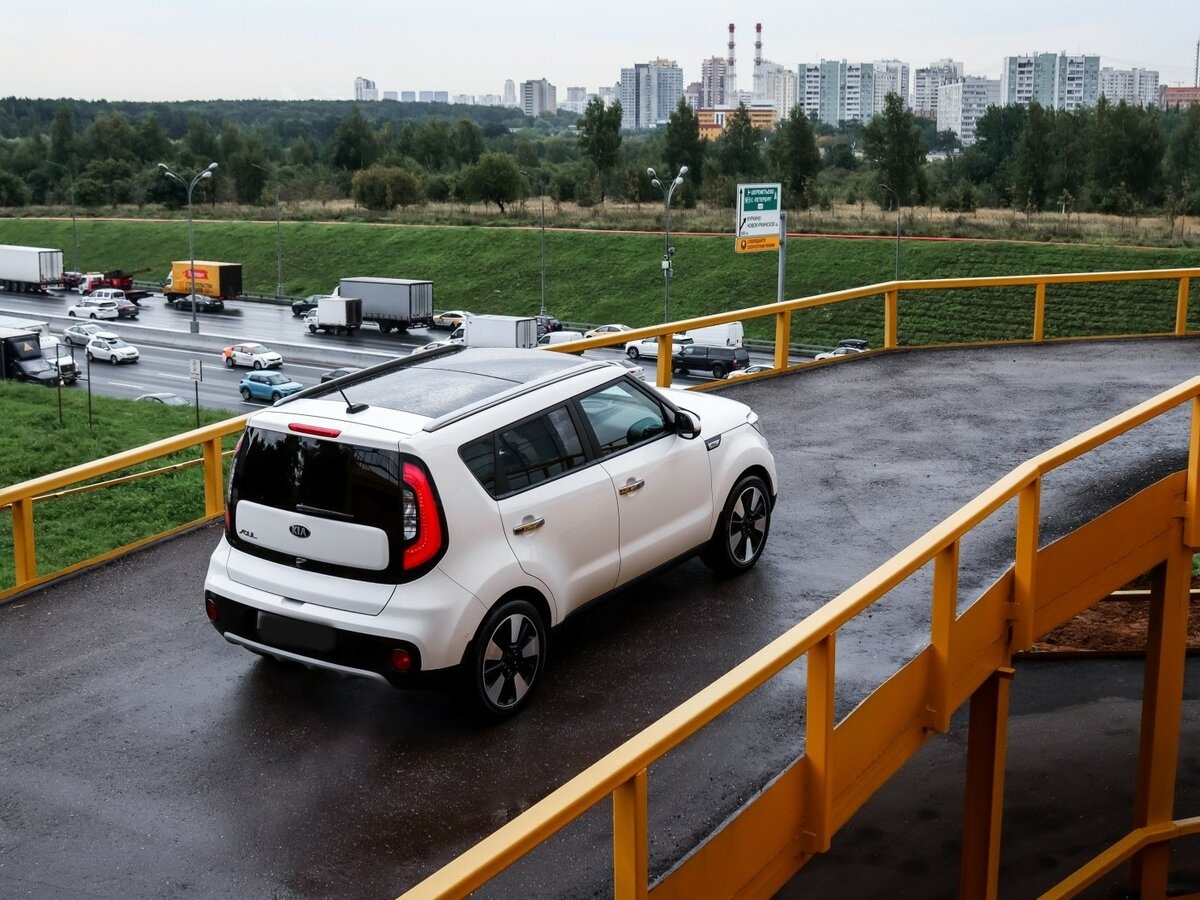 Купить Kia Soul с пробегом. Фото: #18