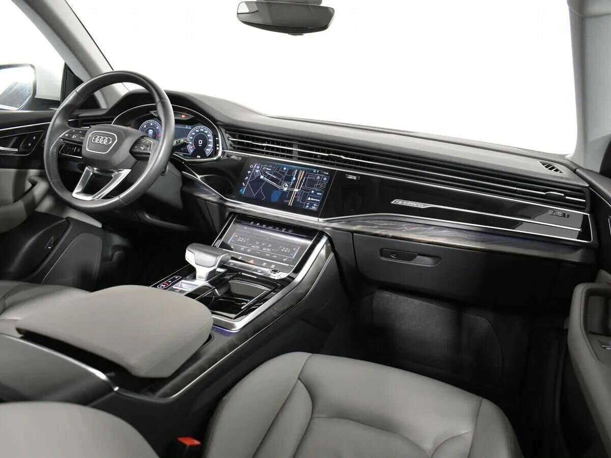 Купить Audi Q8 с пробегом. Фото: #11