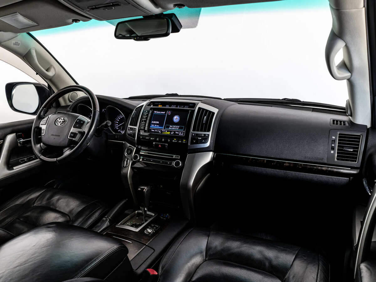 Купить Toyota Land Cruiser с пробегом. Фото: #6