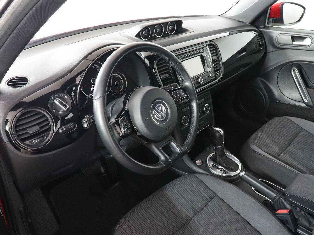 Купить Volkswagen Beetle с пробегом. Фото: #8