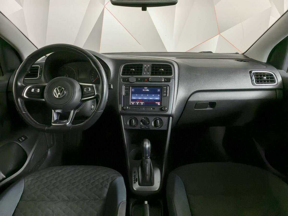 Купить Volkswagen Polo с пробегом. Фото: #9