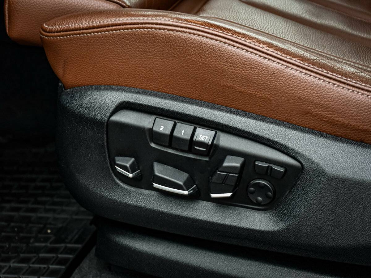 Купить BMW X5 с пробегом. Фото: #18