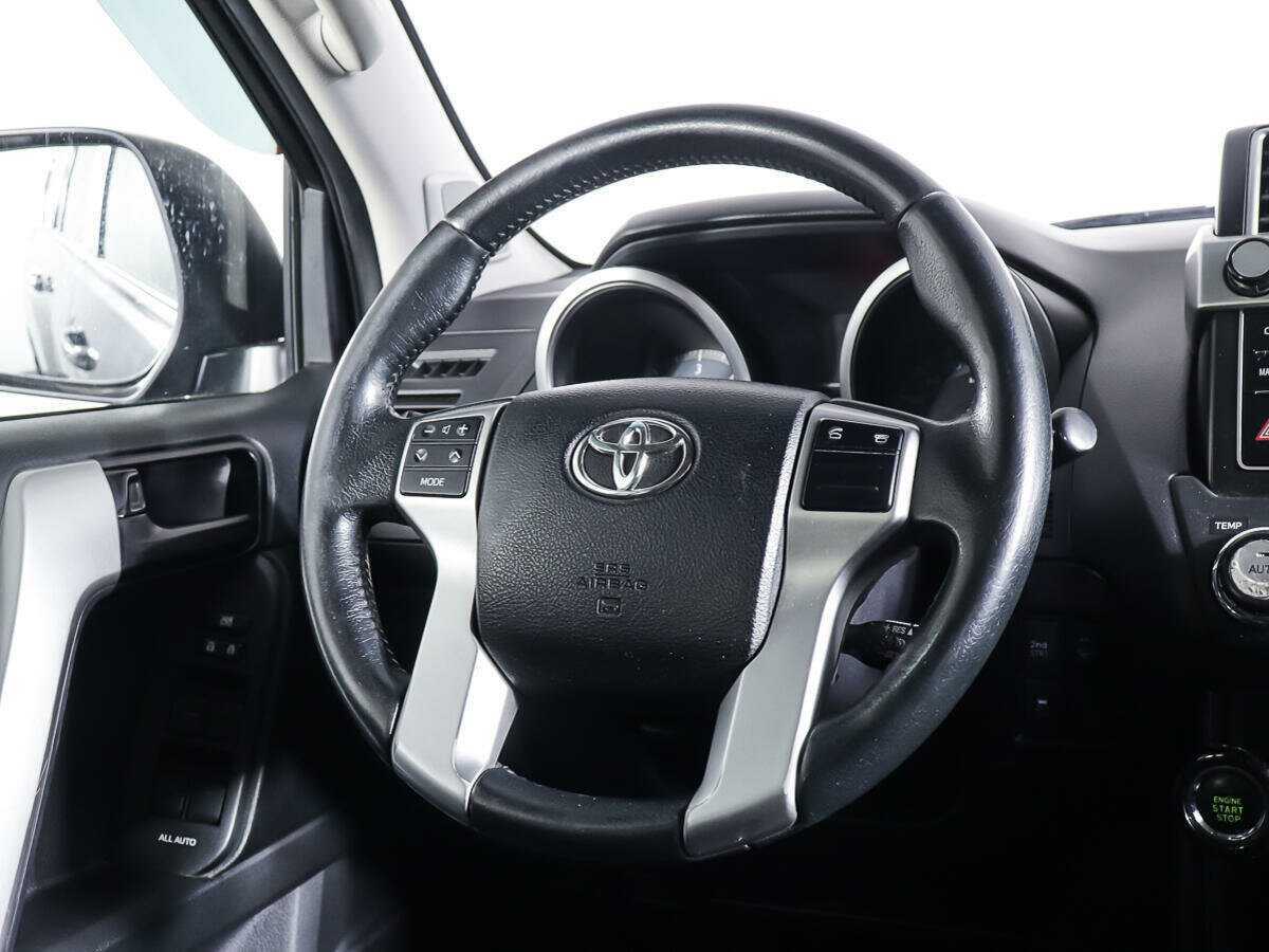 Купить Toyota Land Cruiser Prado с пробегом. Фото: #13