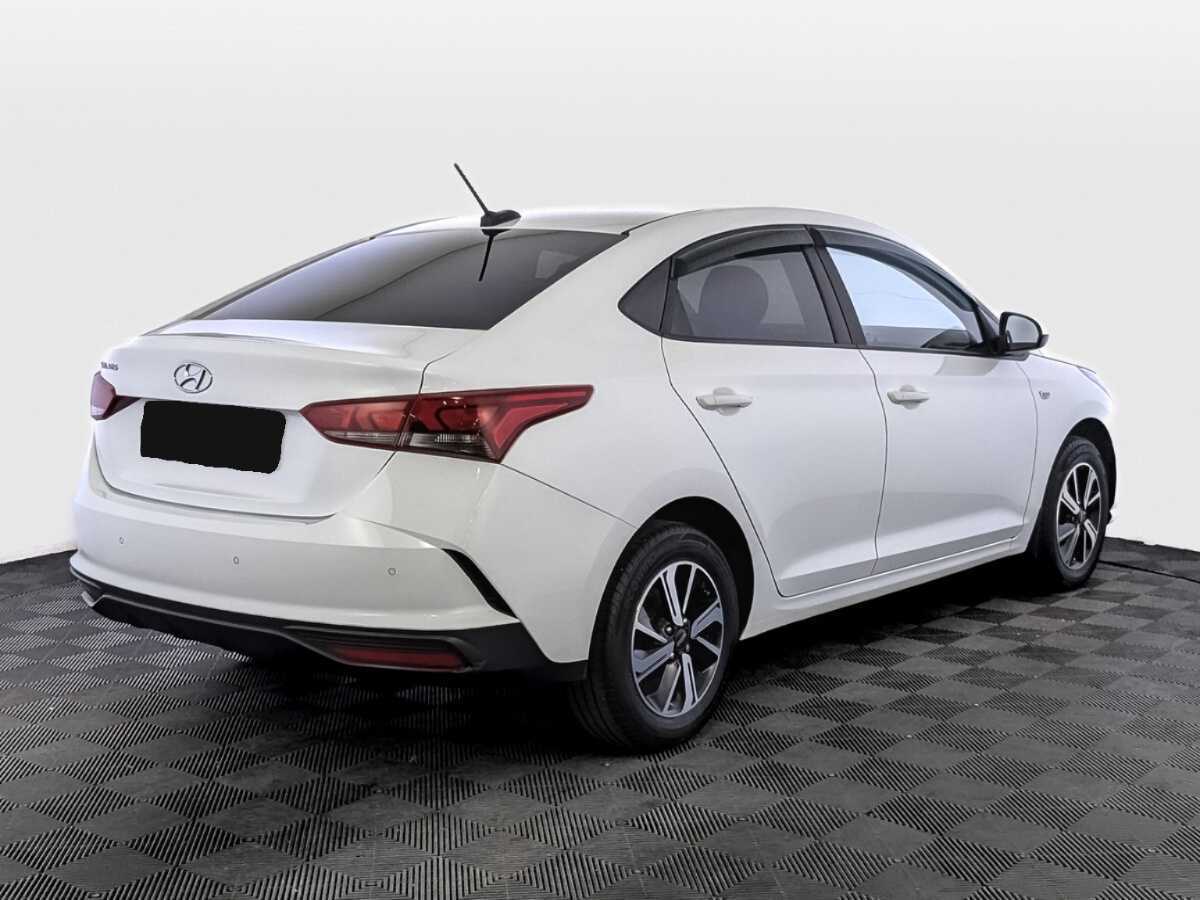 Купить Hyundai Solaris с пробегом. Фото: #4