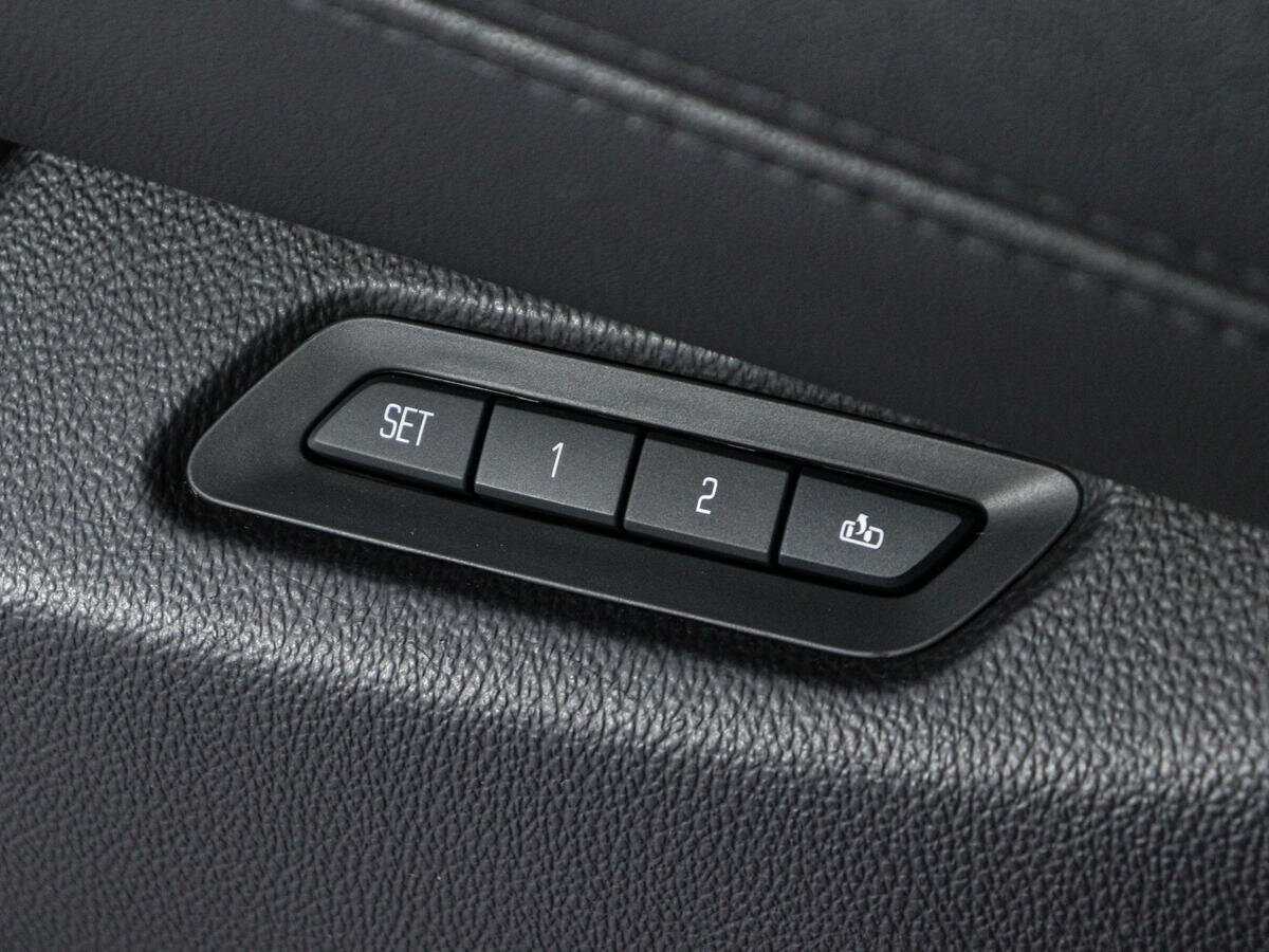 Купить Cadillac Escalade с пробегом. Фото: #23