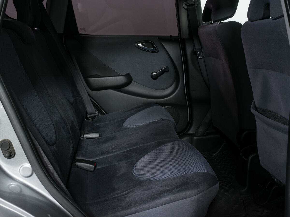 Купить Honda Jazz с пробегом. Фото: #11